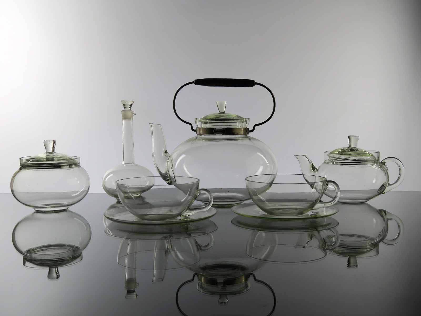 Čajový servis z laboratorního skla - Ladislav Sutnar