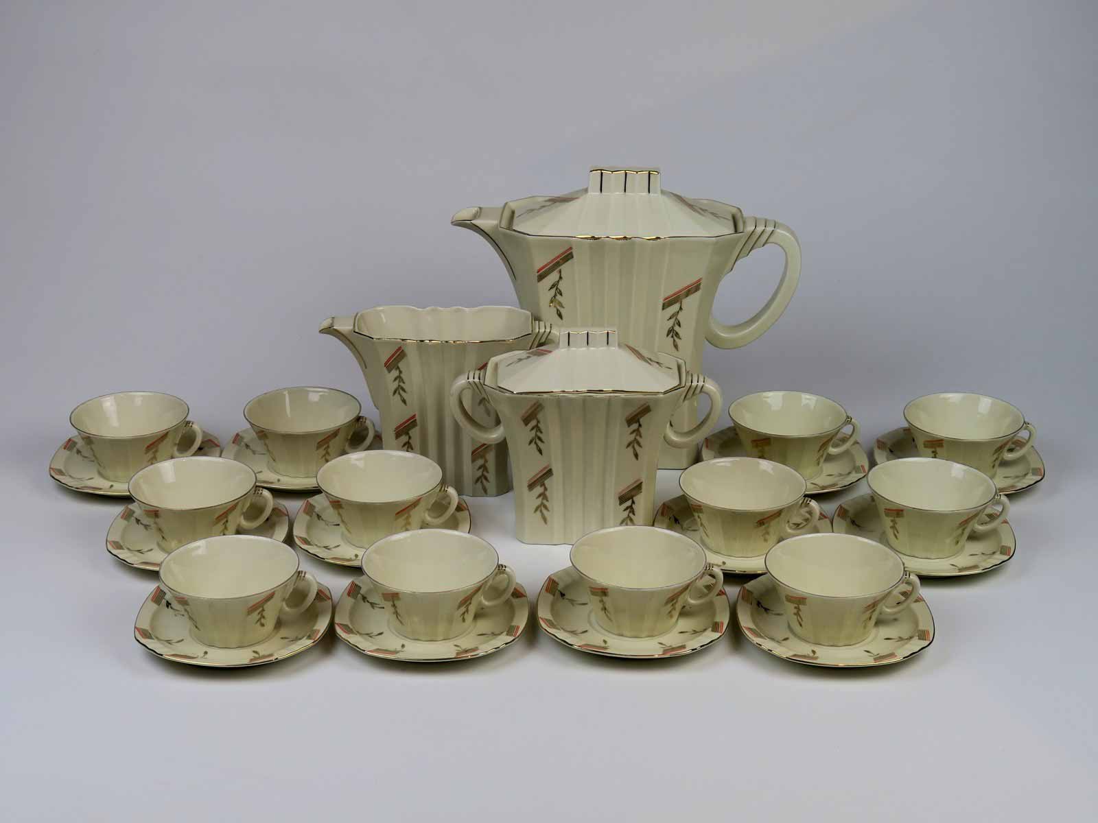 Kávový servis pro 12 osob ve stylu art deco