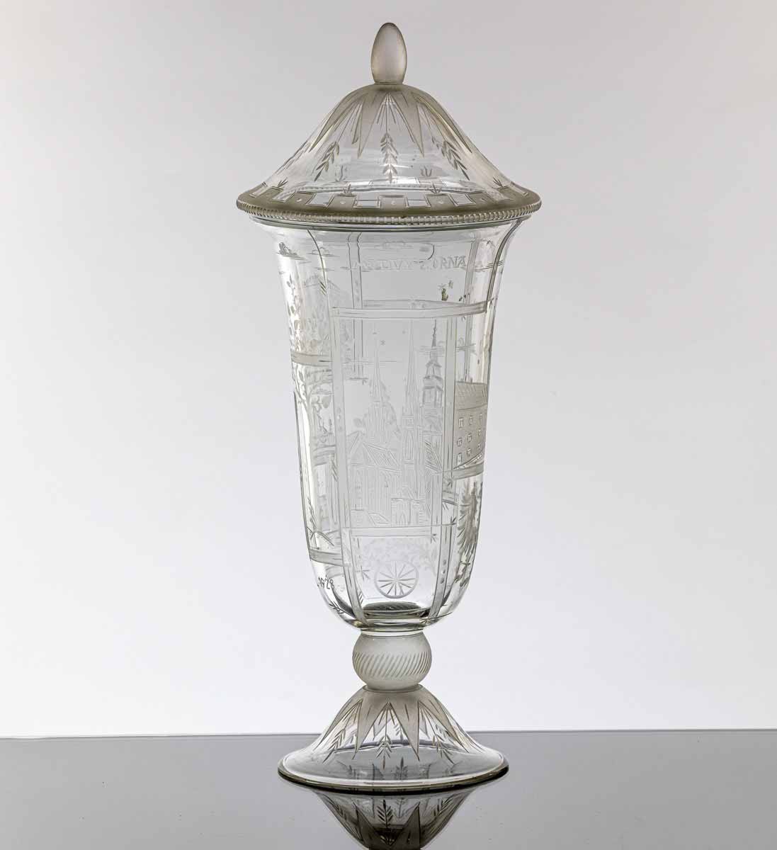 Art deco pohár s víkem