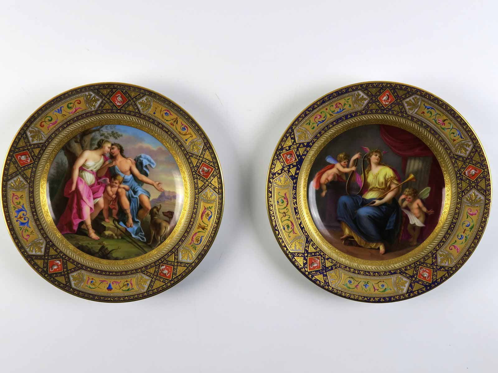 Pár luxusních talířů