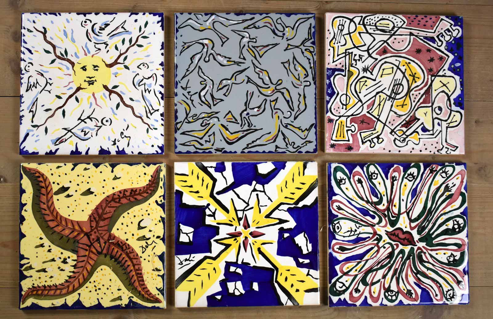 Salvador Dalí (1904 - 1989) - Sada 6 kachlí "La Suite Catalane"