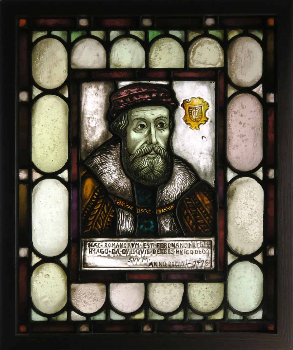 Vitráž s motivem císaře Ferdinanda