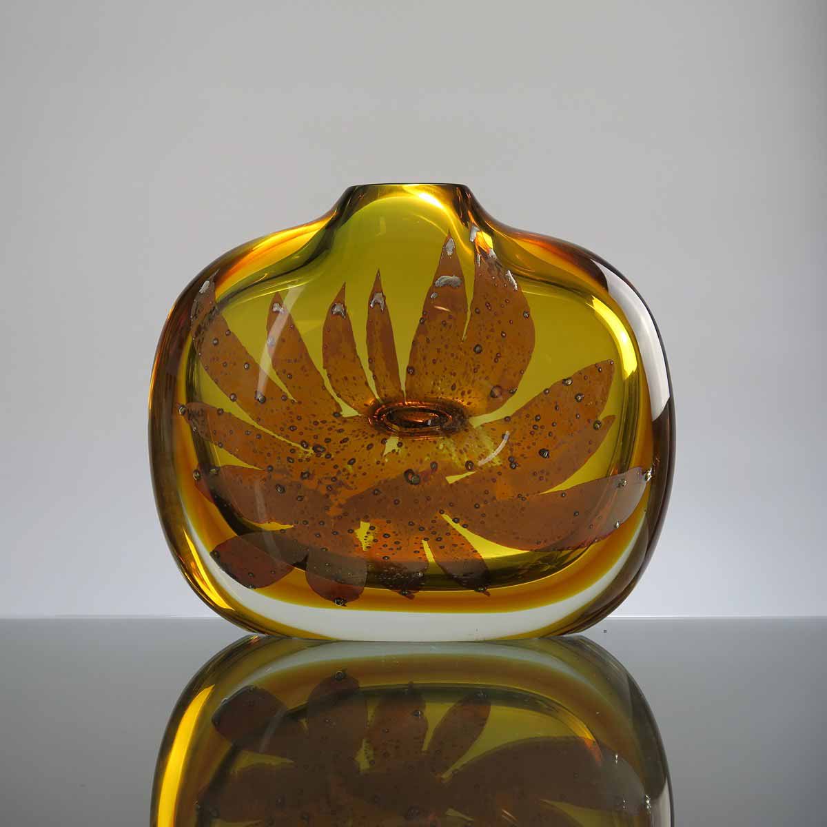 Pavel Hlava (1924 - 2003) - Váza Květ