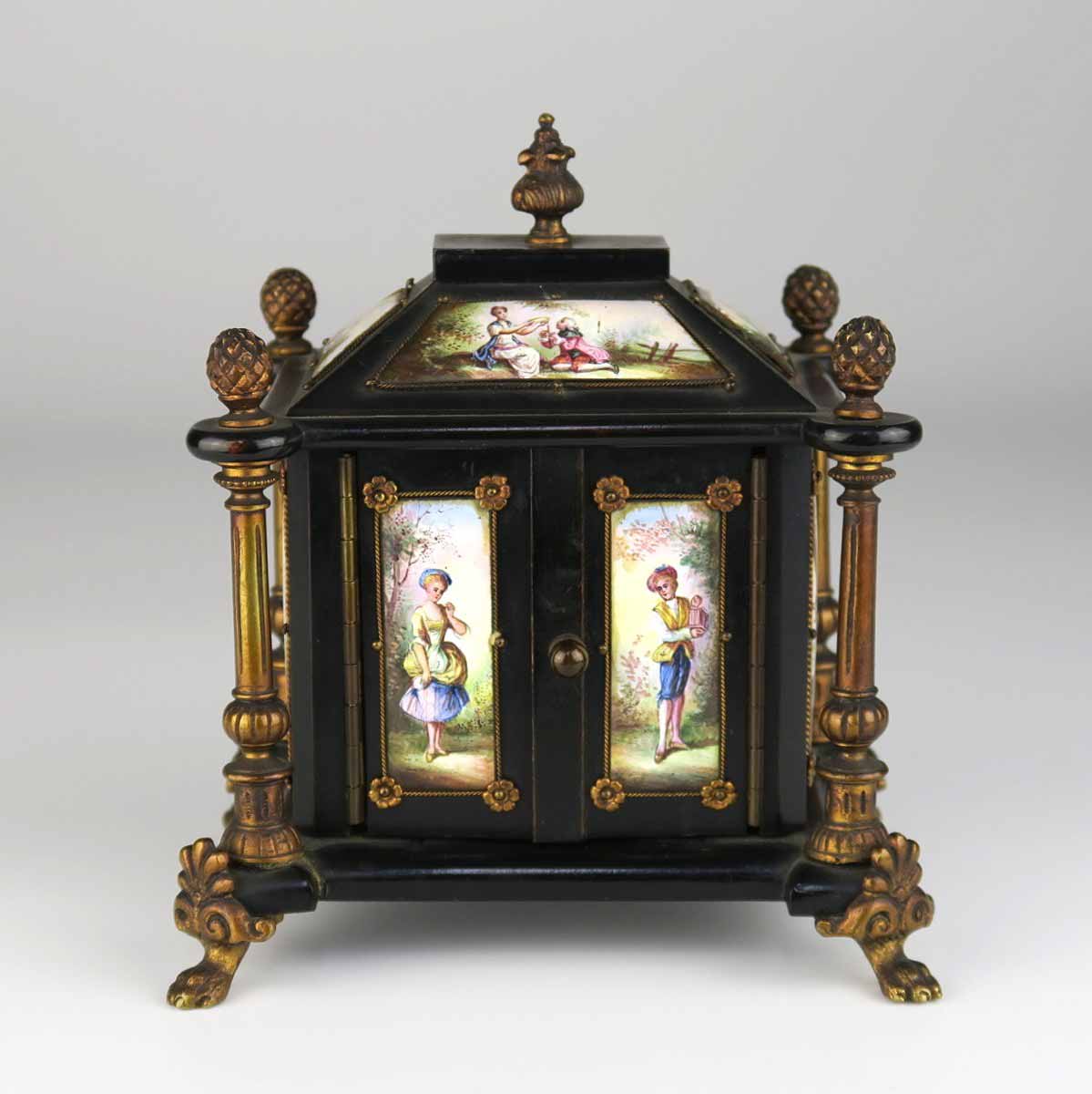 Šperkovnice v renesančním stylu