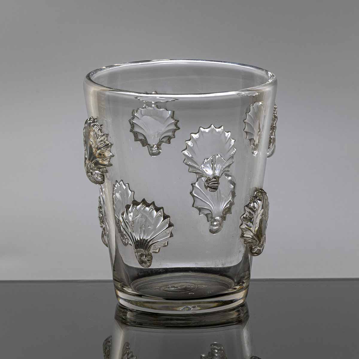 Michael Powolny (1871 - 1954) - Váza s mušlemi