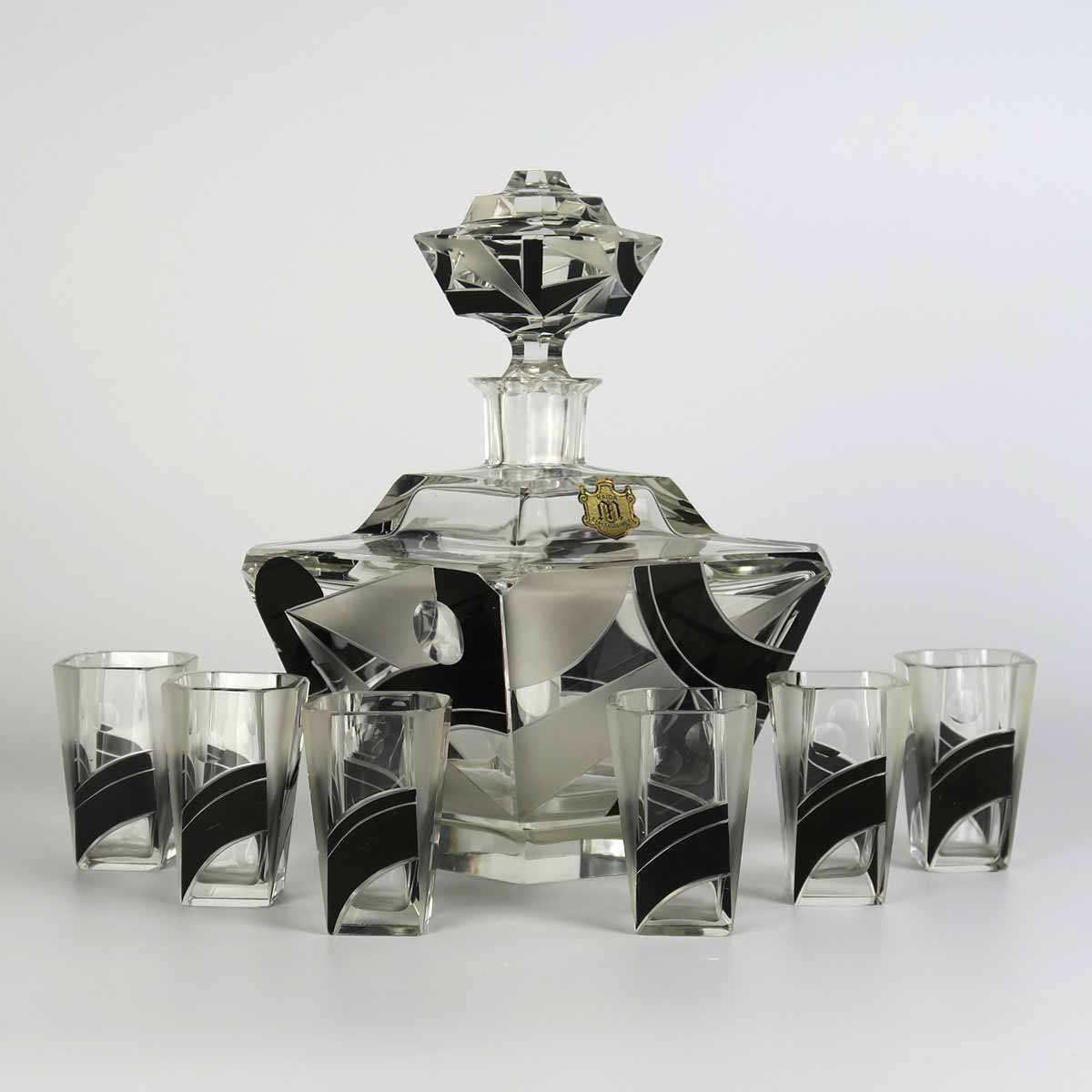 Karafa se 6 odlivkami ve stylu art deco