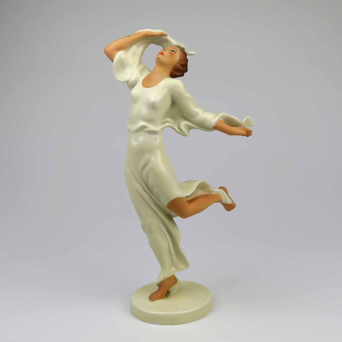 Tanečnice v bílých čatech, Březová