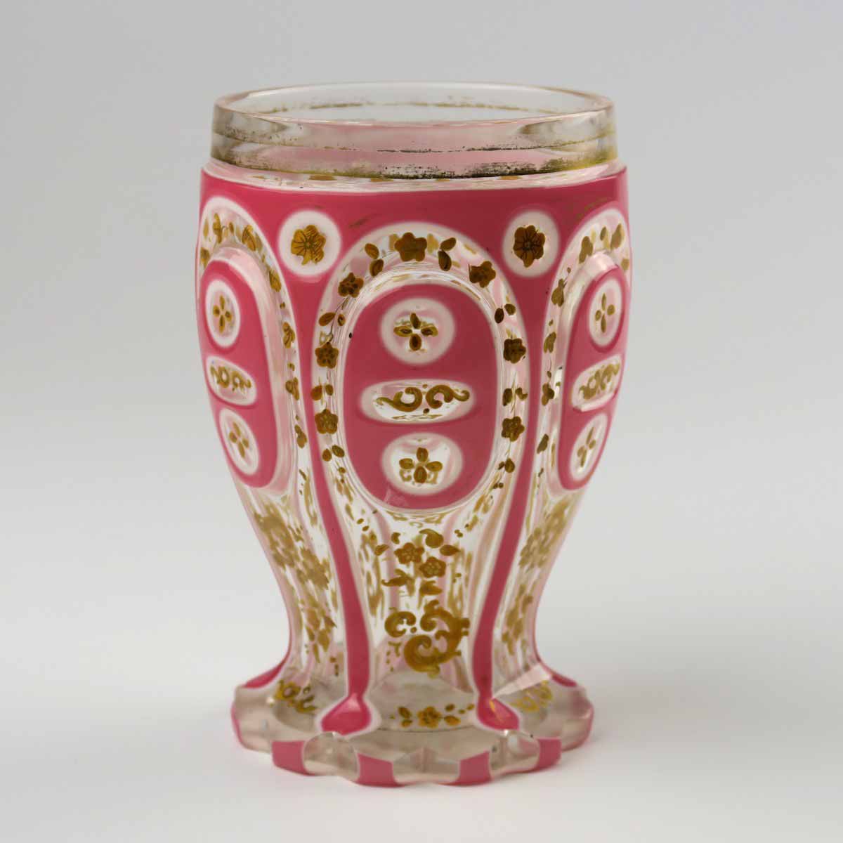 Číše v rokokovém stylu