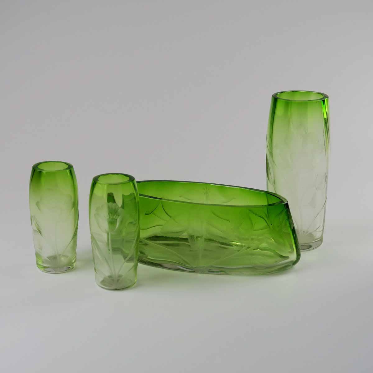 Sada seceních váziček a misky, Moser