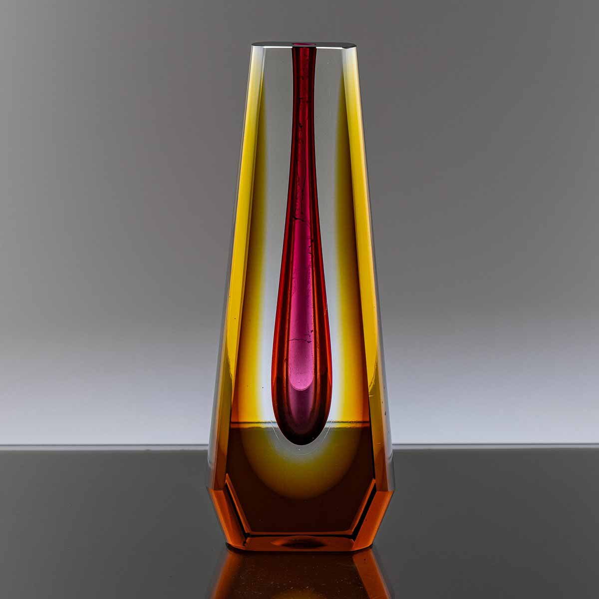 Pavel Hlava (1924 - 2003) - Váza na jeden květ