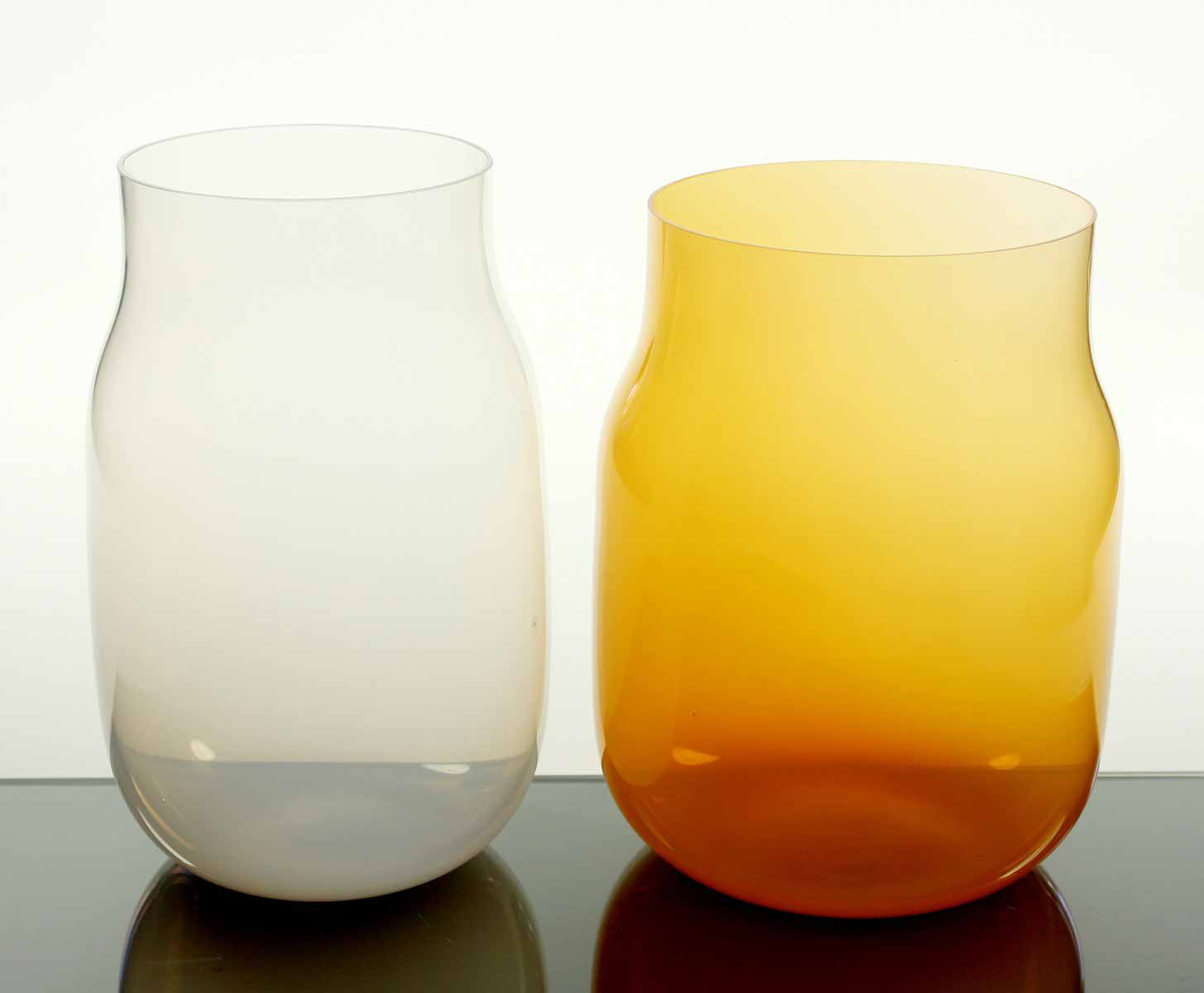 Studio Dechem  - Dvě vázy "Bandaska"