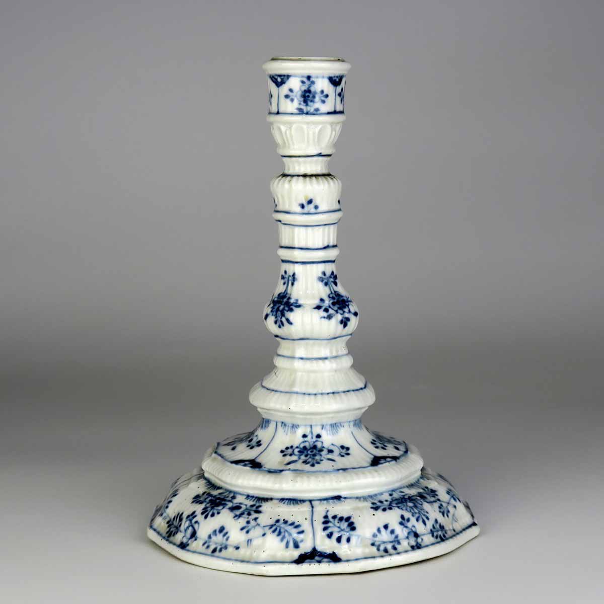 Barokní svícen - Míšeň