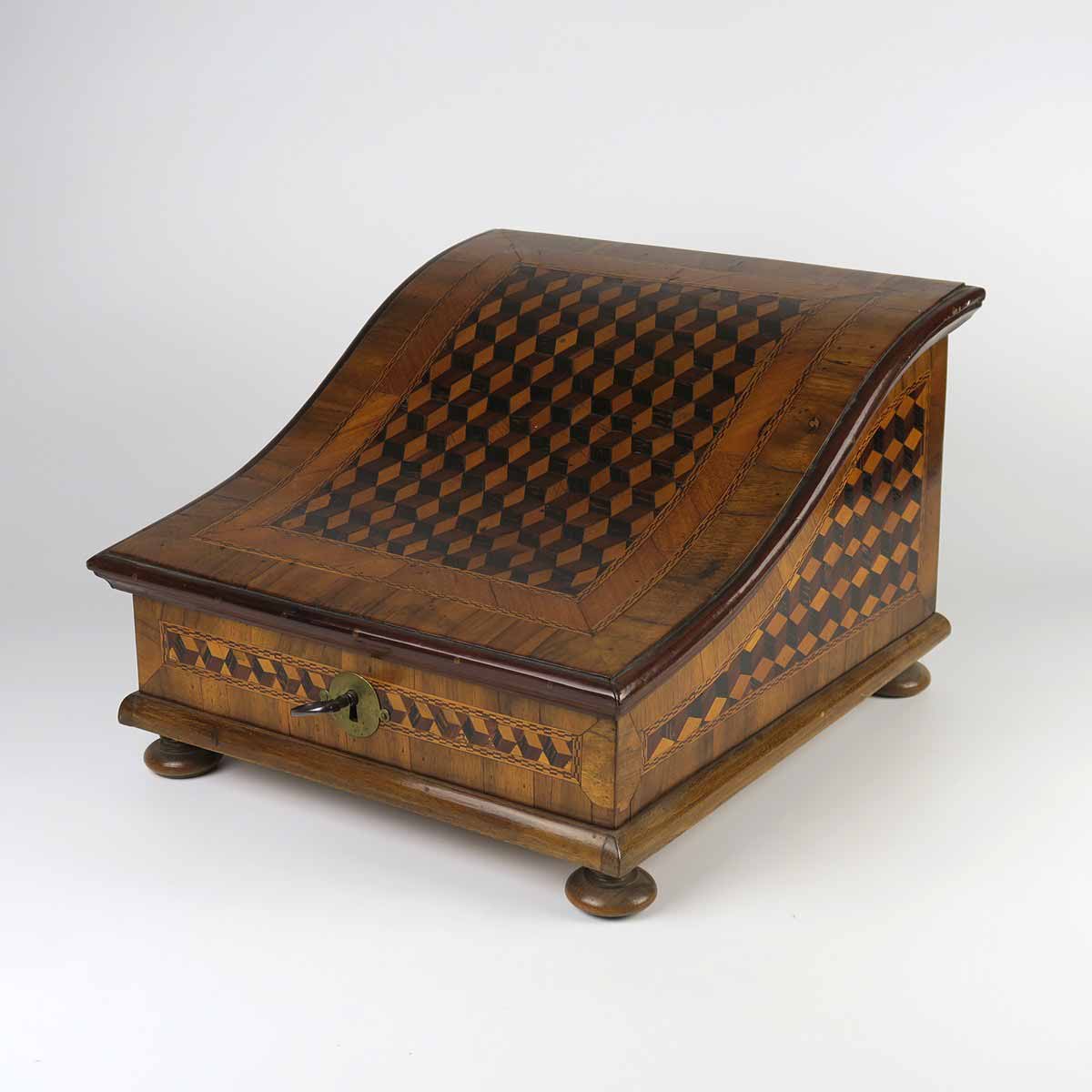 Barokní psací kazeta