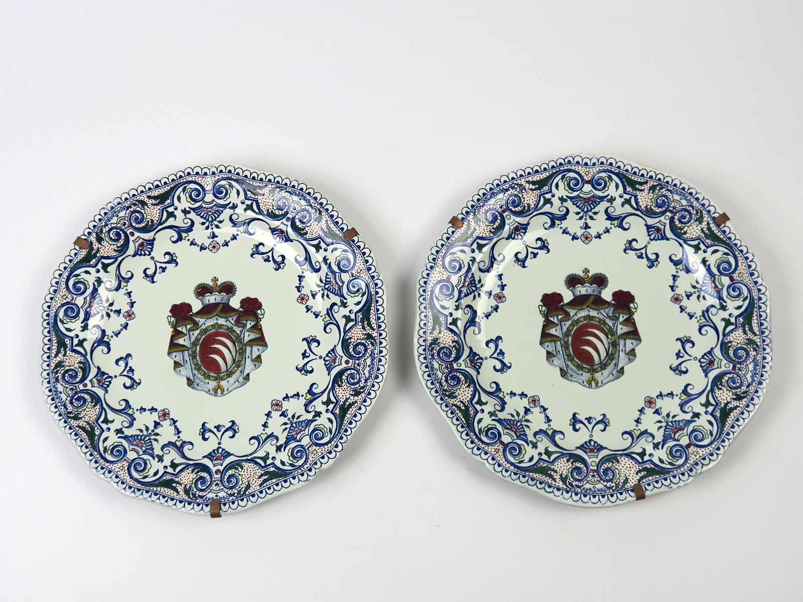 Pár talířů s erbem "Kinský"