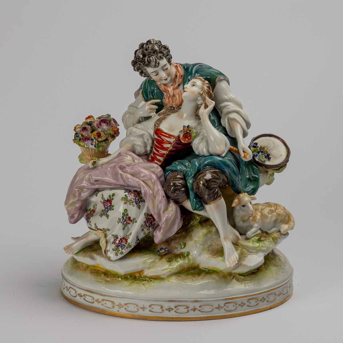 Milenecký pár s ovečkou