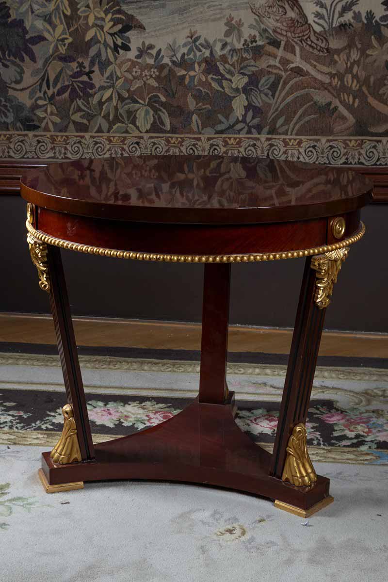 Sada třech stolů v empírovém stylu