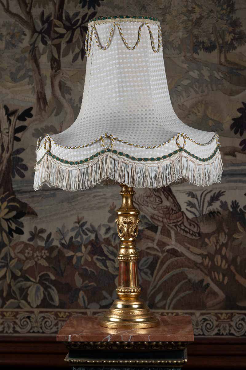 Pár dekorativních lamp