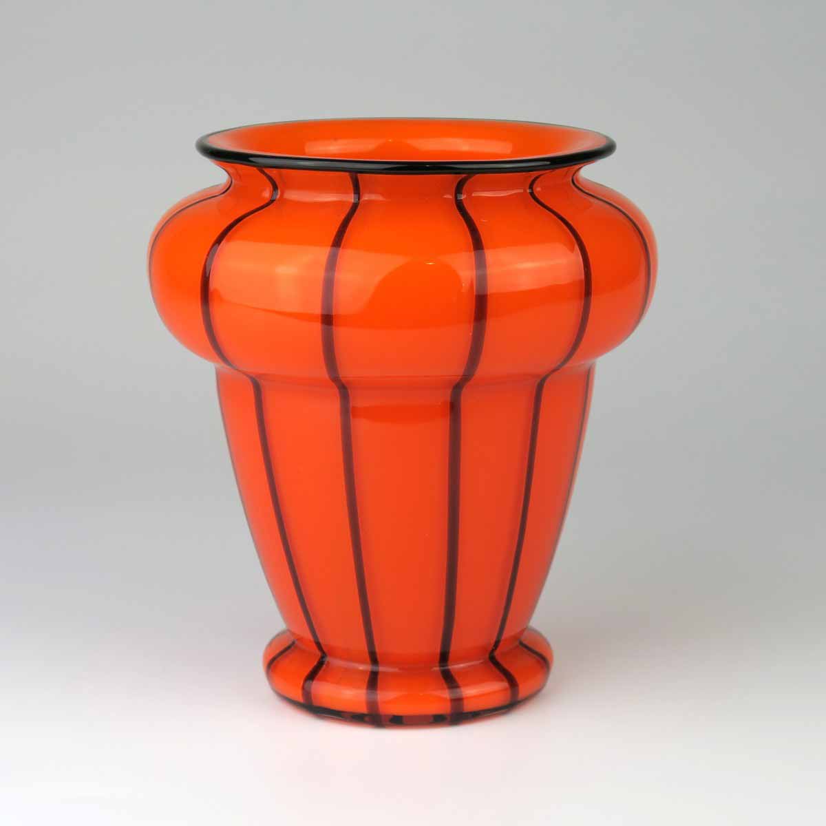 Secesní váza, M. Powolny, Loetz