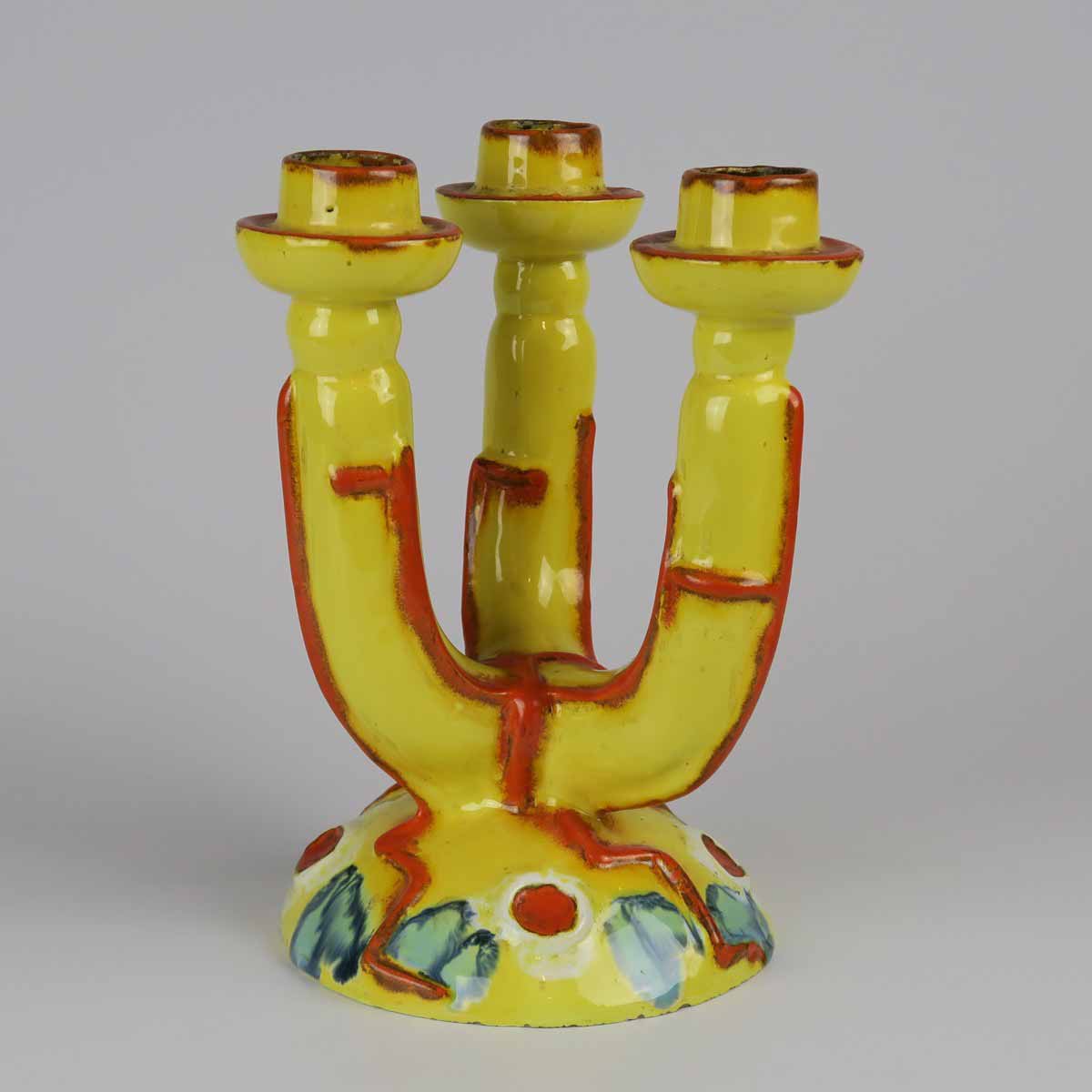 Svícen ve stylu art deco