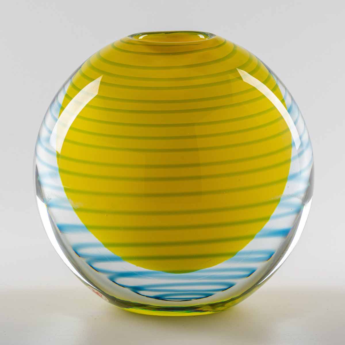 Stanislav Libenský - Váza se zatavenou spirálou