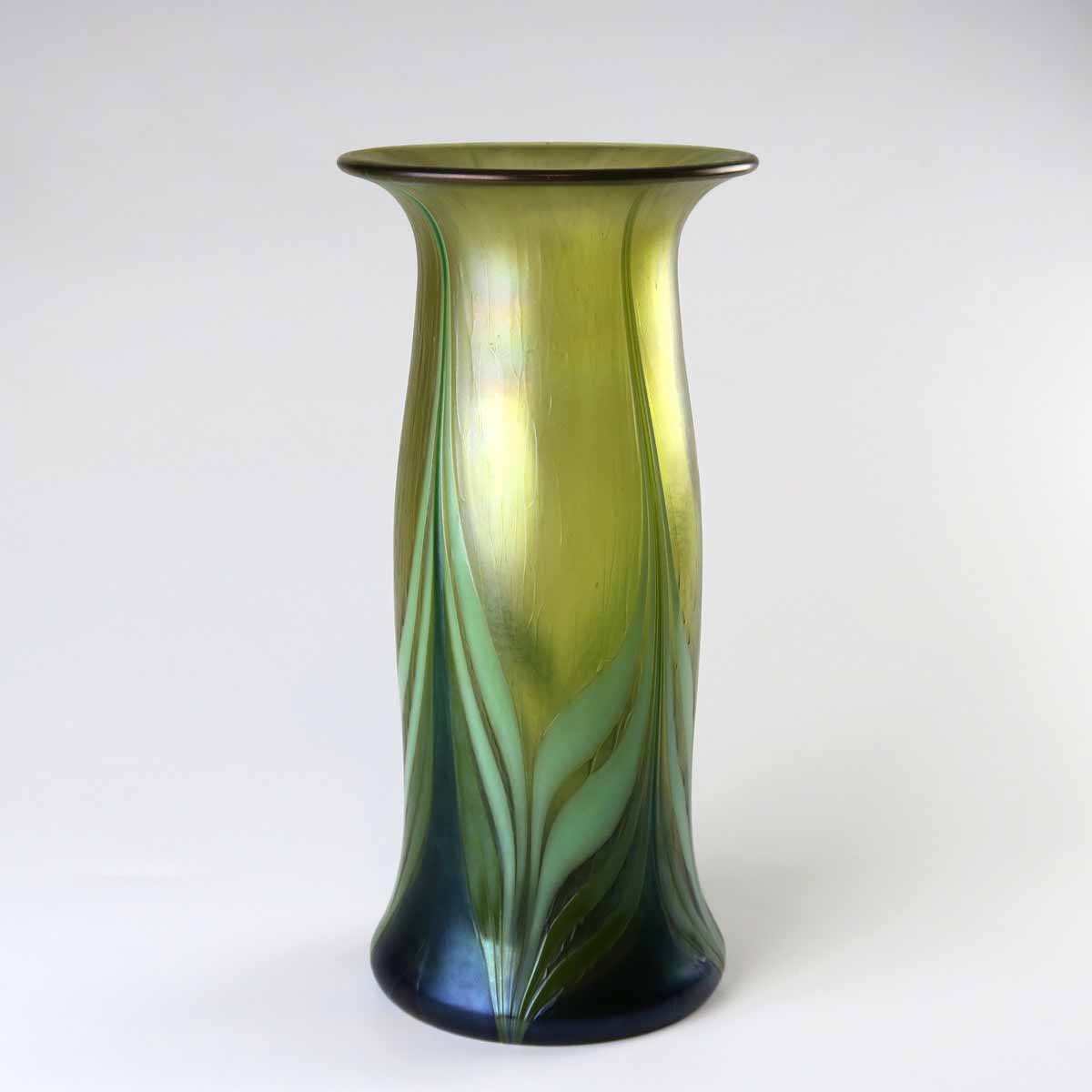 Váza v secesním stylu