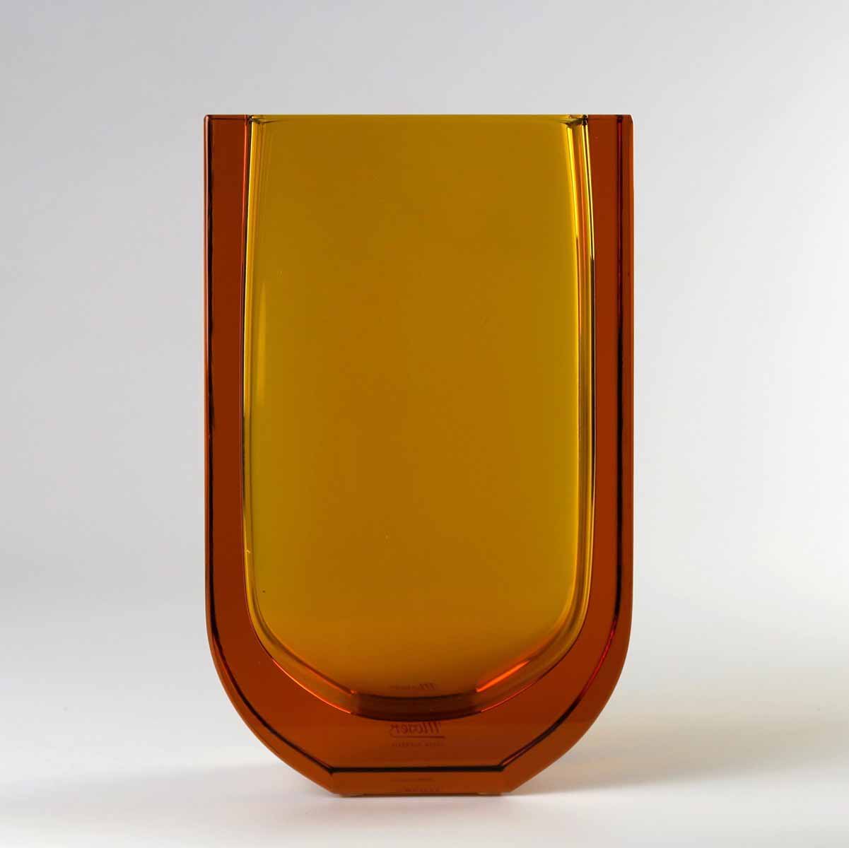 Jiří Šuhájek - Váza