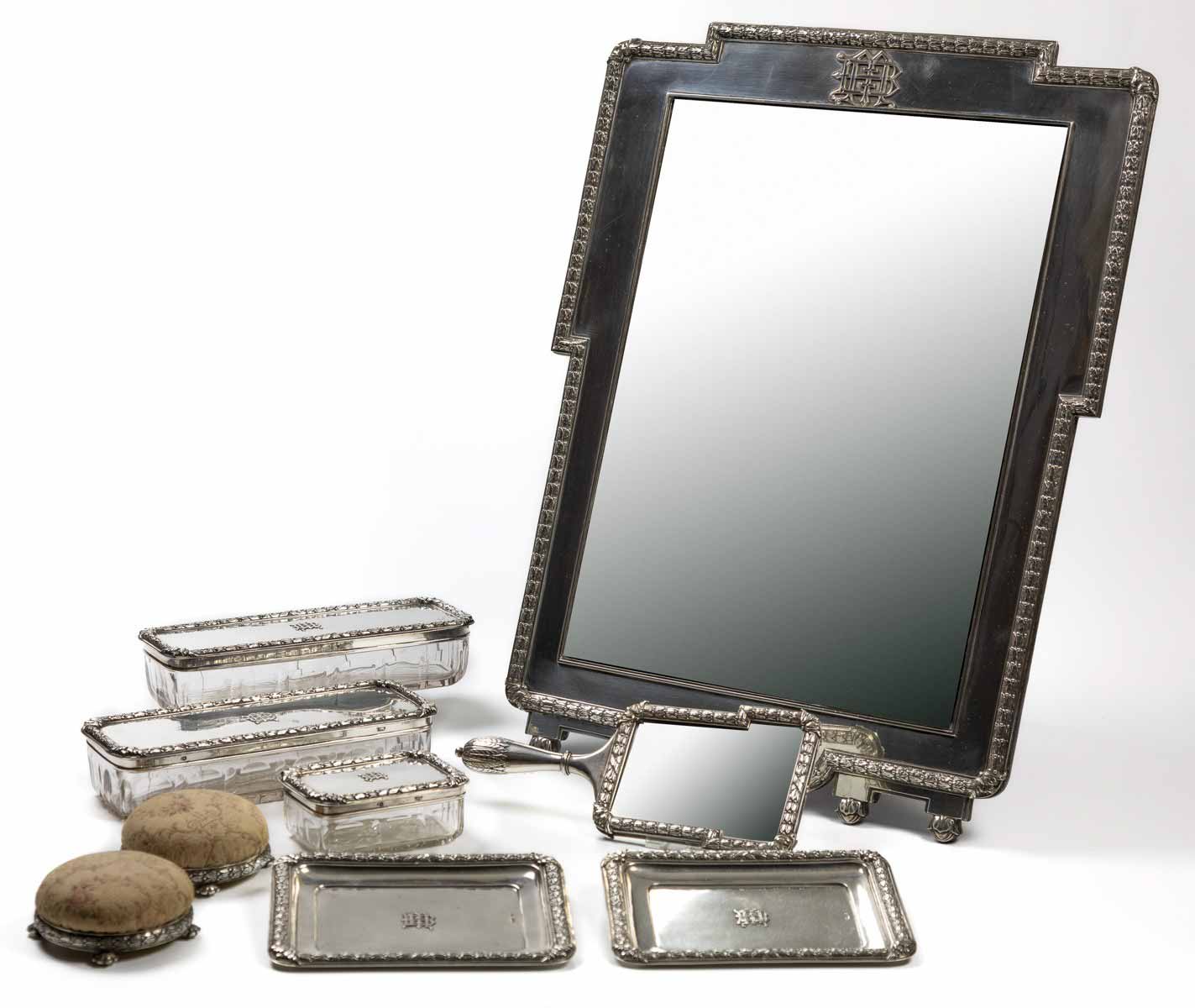 Luxusní stříbrná toaletní souprava - Klinkosch