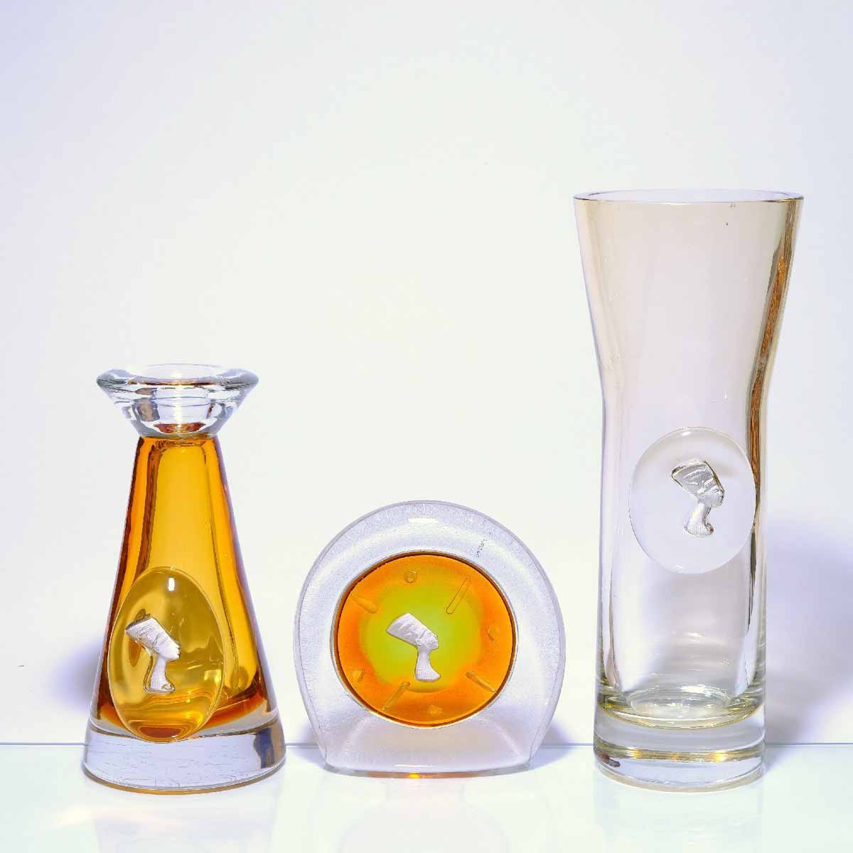 Karel Lisičan, Vlastimil Svoboda - Váza, svícen a těžítko Nefertiti