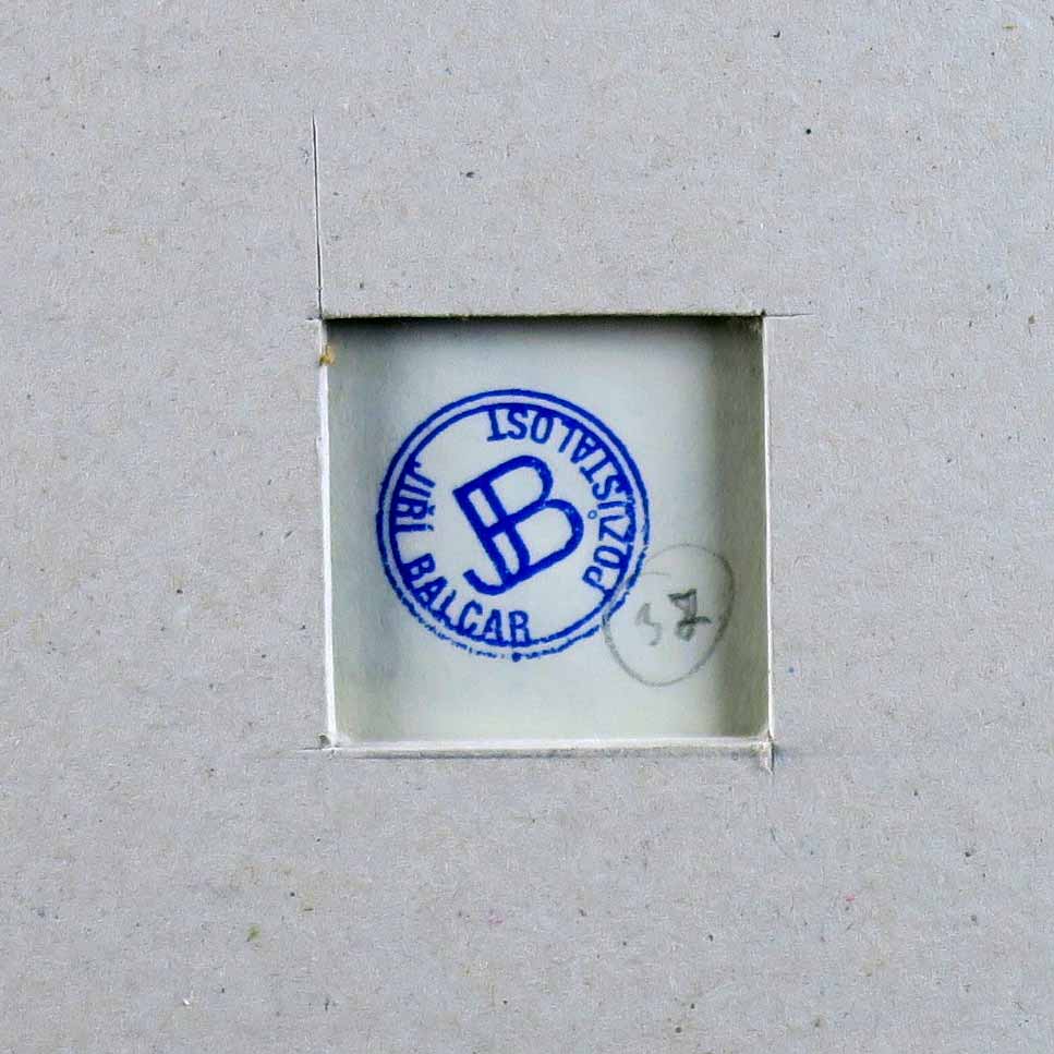 1027-6b.jpg